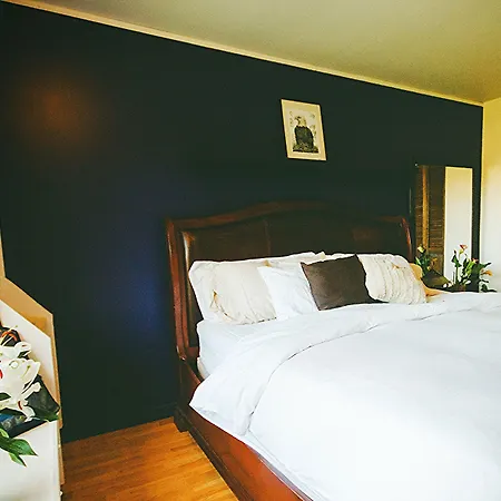 Tall Trees Bed & Breakfast-3